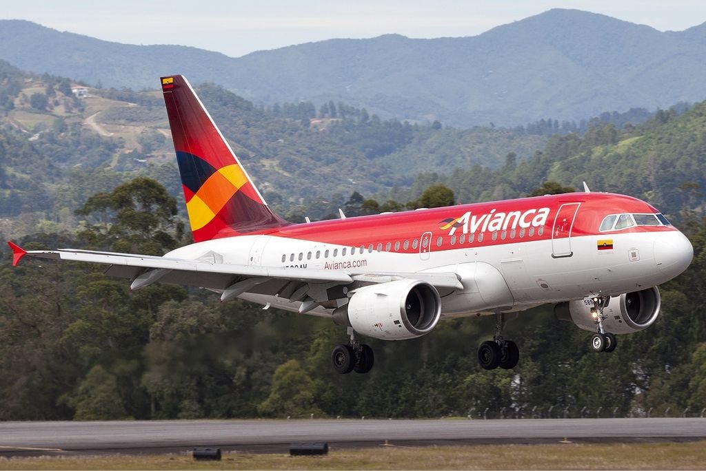 Ya van 44 pilotos de Avianca despedidos por huelga ilegal del año pasado