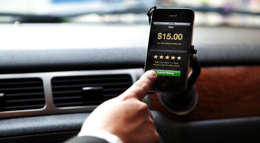 Uber requerirá que tanto los conductores como los pasajeros lleven mascarilla