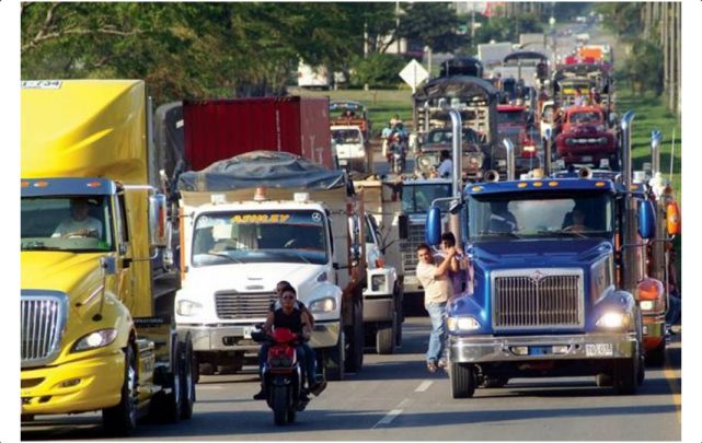 "Queremos dialogar": Camioneros ante posible paro por precio del ACPM