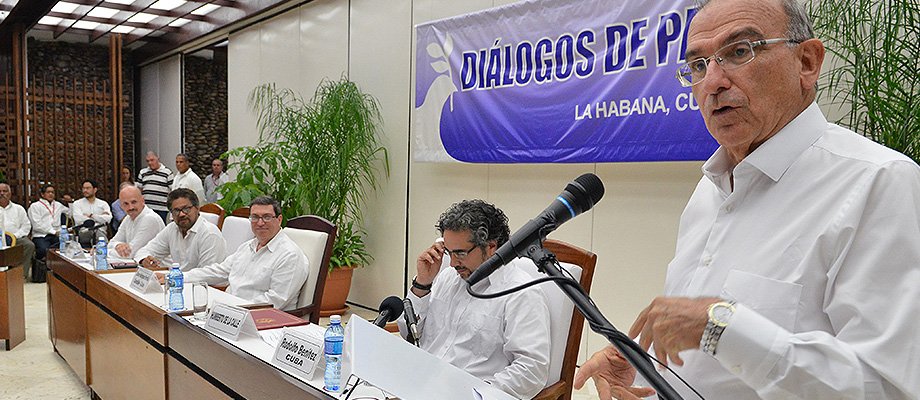 Humberto de la Calle rechaza anuncio de Farc y pide a colombianos proteger la paz
