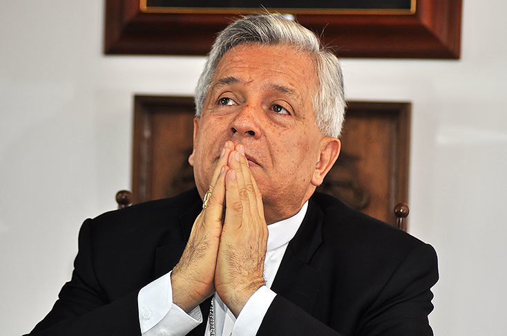 Petro redobló defensa a Pedro Castillo e hizo dura crítica internacional