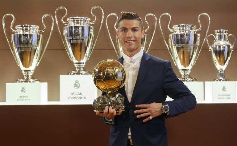 Cristiano Ronaldo calienta el fútbol europeo y se va al Manchester United