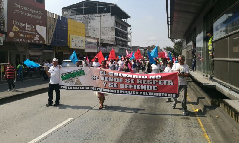 Habitantes del Jarillón y barrios aledaños a San Pascual protestaron en Cali