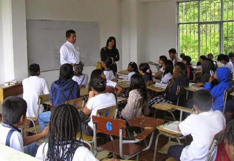 Colegios del Valle regresaron a clases para reponer días perdidos por el paro de maestros