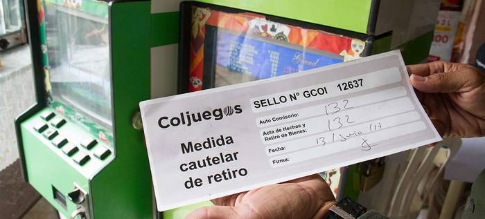En operativos en el centro de Cali, autoridades decomisan 33 máquinas tragamonedas