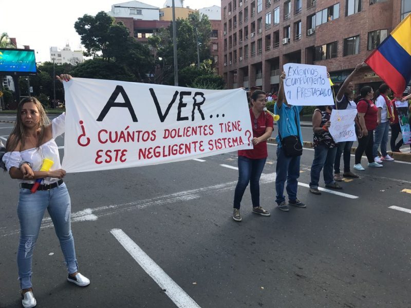 Usuarios de Cafesalud en Cali protestan por incumplimiento en programas de salud