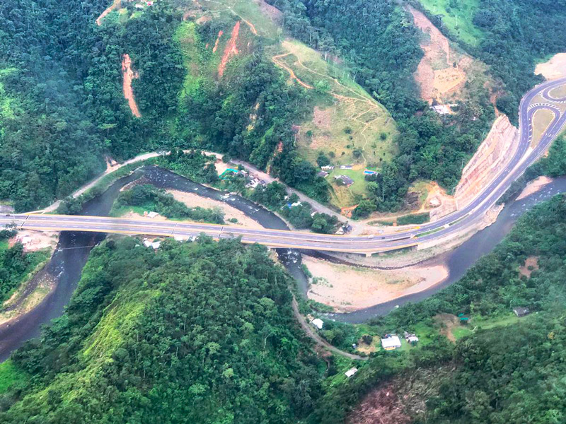 Presidente Santos entrega obras de doble calzada Loboguerrero – Cisneros