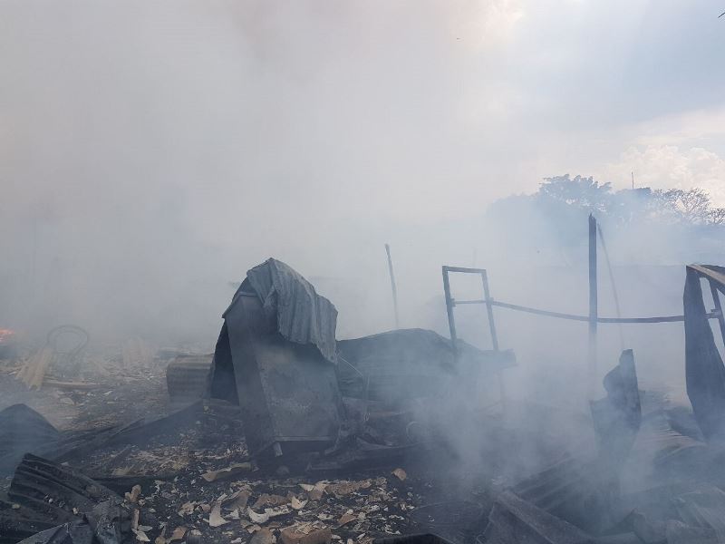 Alcaldía entregó 130 ayudas humanitarias a víctimas de incendio en nororiente de Cali