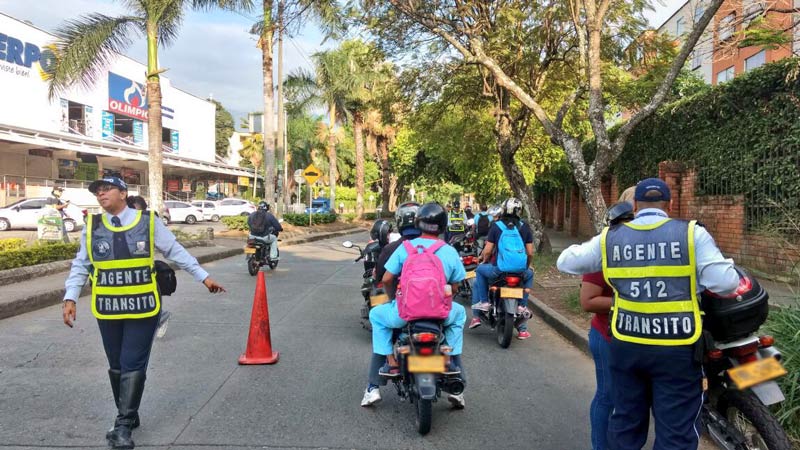 Nueva norma obligaría a cambiar los cascos que utilizan los motociclistas