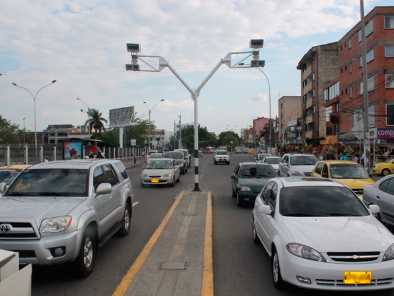 "Cámaras de fotomulta" no aprobadas por Mintransporte no podrán operar