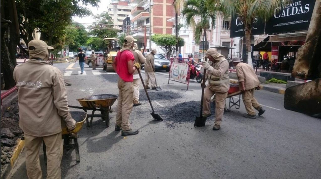 Avanza nueva jornada del plan 'Bachetón' sobre la Calle Quinta de Cali