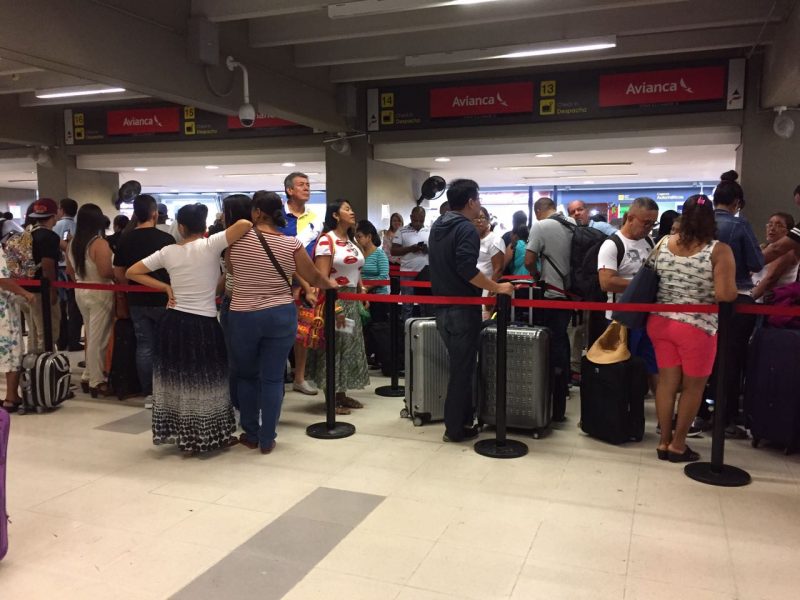 Según autoridades, crisis de Avianca afecta al turismo y la economía del Valle