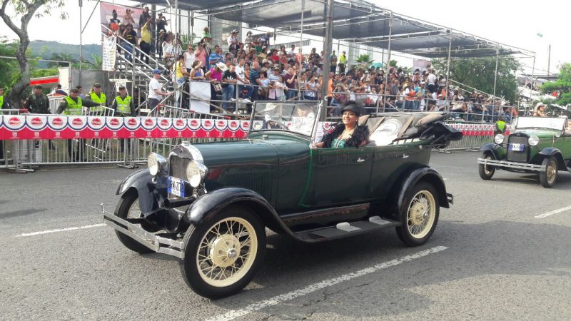 Lo antiguo y lo moderno se toman la Feria de Cali en su tercer día
