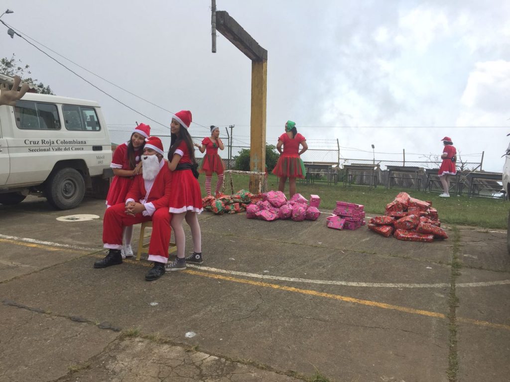 Cruz Roja continúa recolección de donaciones para la campaña ‘Un Regalo, Una Sonrisa’