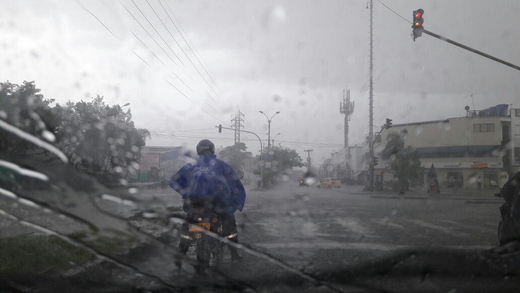 Autoridades alertan por incremento de enfermedades respiratorias por lluvias en Valle