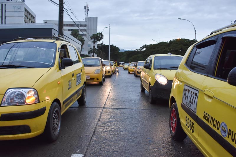 Taxistas de Cali no se ponen de acuerdo sobre el incremento en la tarifa del servicio