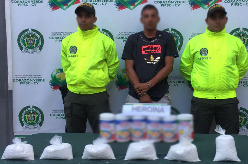 Capturan a joven que portaba 3.000 gramos de heroína camuflada en tarros de avena