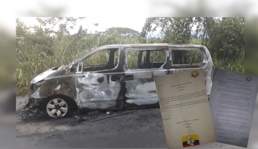Cuatro hombres en moto habrían incinerado buseta en vías del Cauca