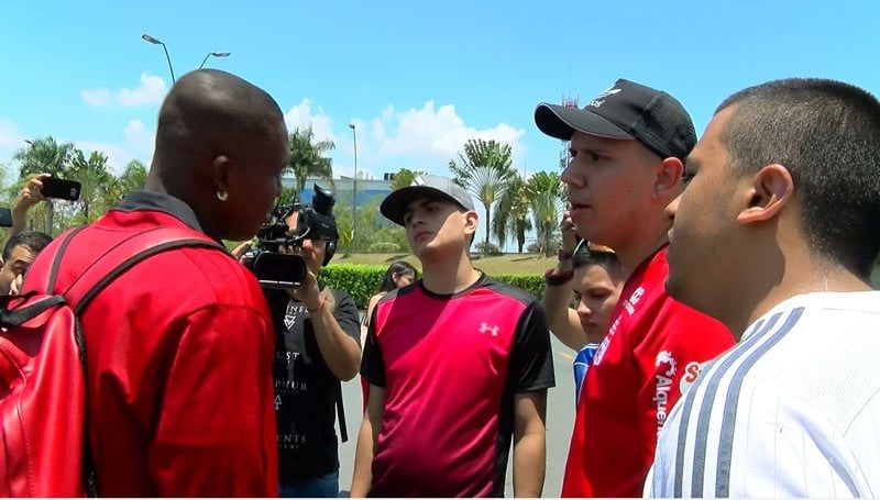 Video: en medio de insultos y reclamos, hinchas recibieron al América en Cali