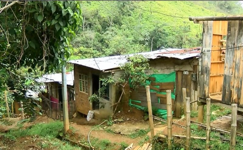 Comunidad del sector Las Palmas exige reubicación por reciente ola invernal en Cali
