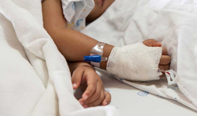 Niña que cayó de un tercer piso habría sido víctima de negligencia médica en Cali