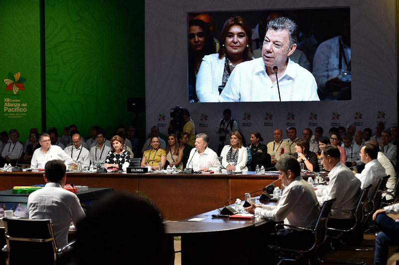 Inauguran XIII Cumbre Alianza del Pacífico en Puerto Vallarta, México, a la que asiste Santos