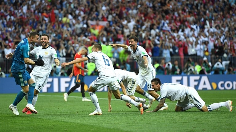 Desde el punto penal, el anfitrión del Mundial eliminó a otra favorita: España