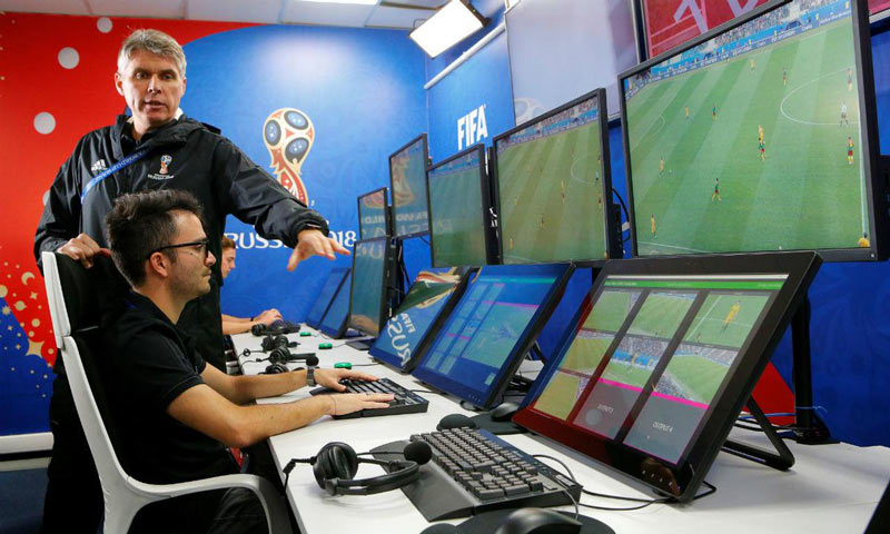 Presidente de la FIFA considera que el VAR está haciendo el fútbol más justo