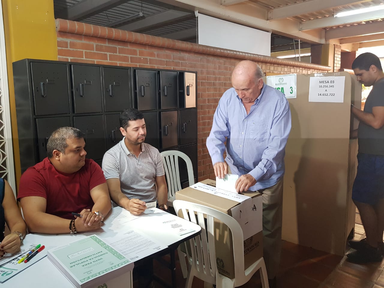 La Gobernadora del Valle y el Alcalde de Cali también votaron la Consulta Anticorrupción
