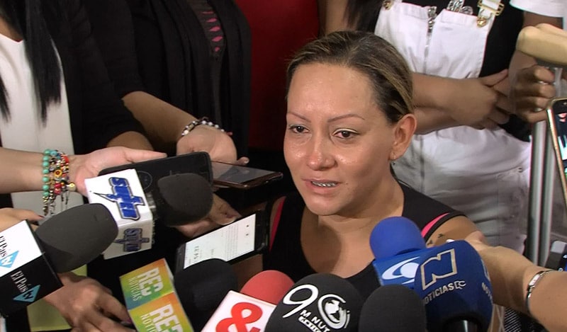 Ecuador pide circular roja de Interpol para extraditar a mujer vinculada al ‘narcobus’