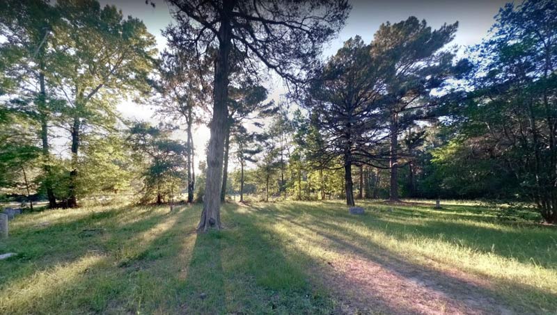 Imágenes captadas por Google Maps en cementerio causan terror en redes