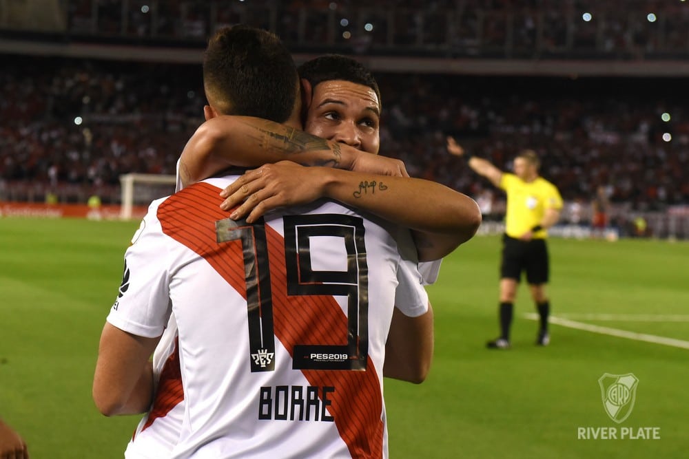 Rafael Santos Borré ¿se va para Europa o se queda en River Plate?