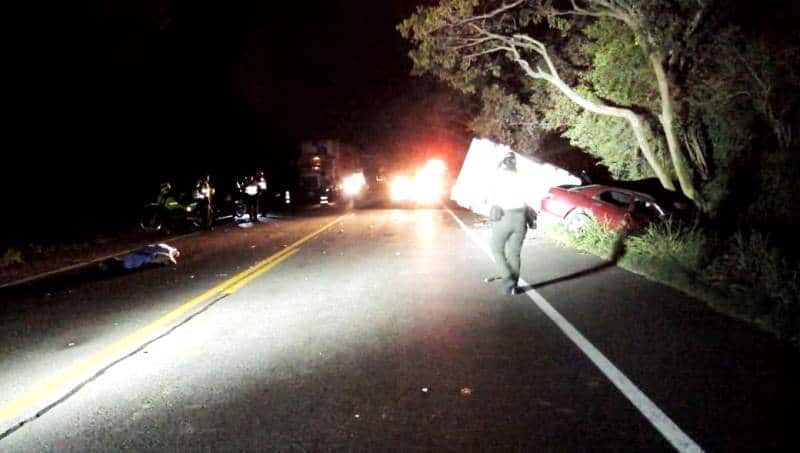 Un muerto y cinco heridos dejó aparatoso accidente en vía Yotoco - Mediacanoa, Valle