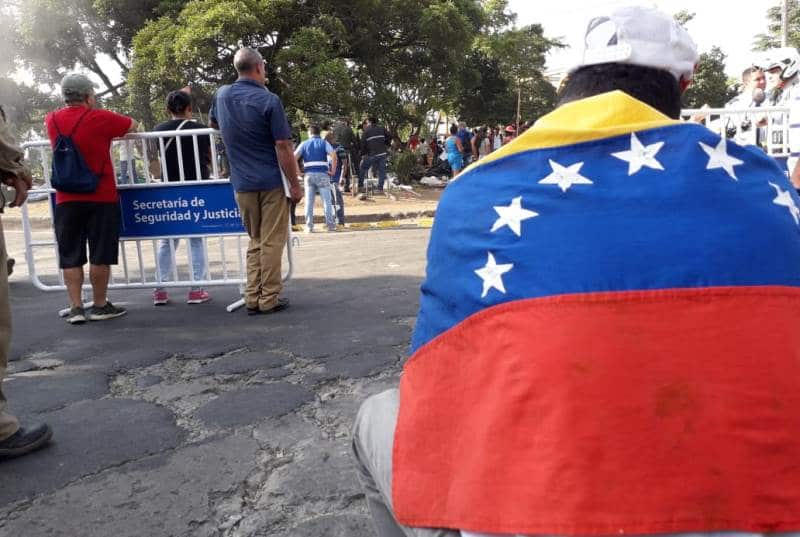 Al menos 24.000 hijos de venezolanos recibirán nacionalidad colombiana
