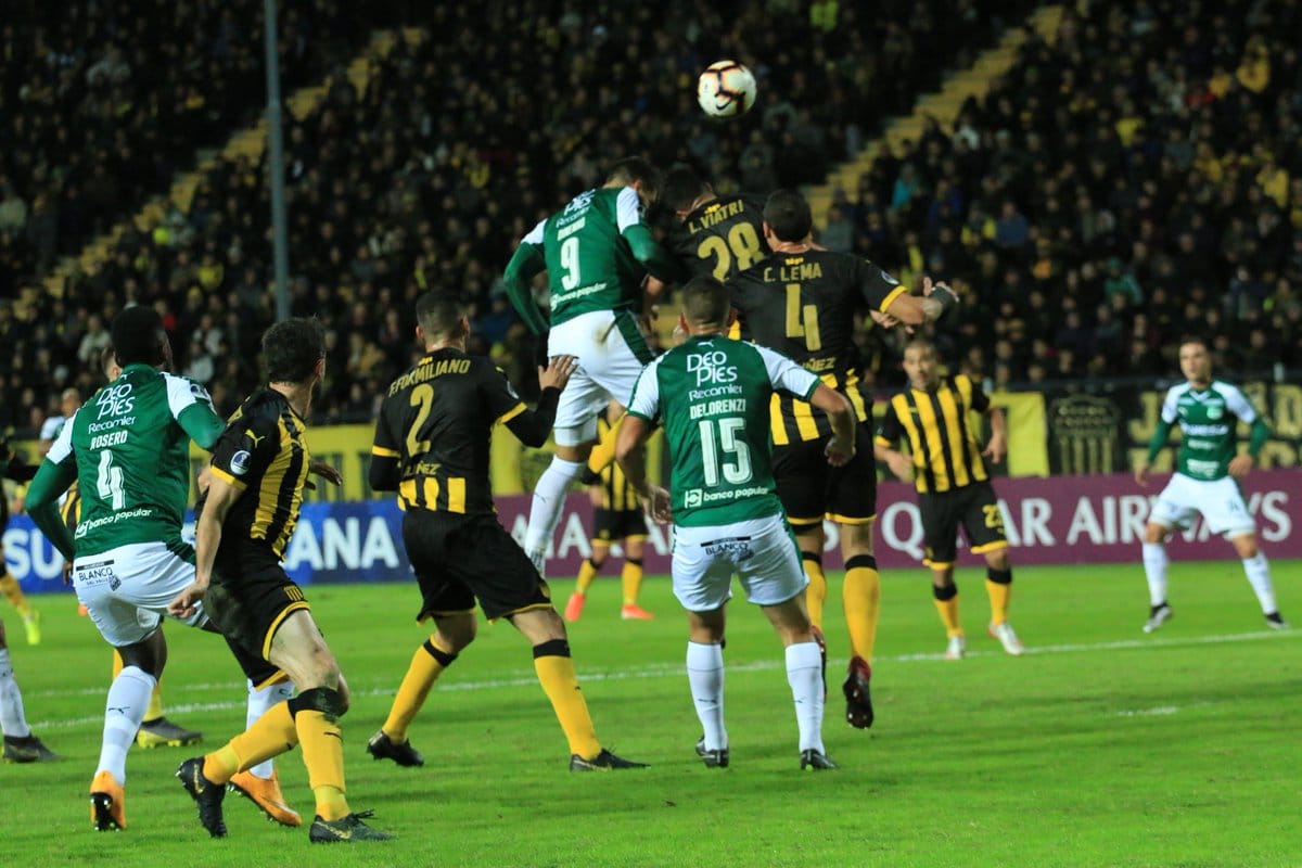 Deportivo Cali perdió en Montevideo ante Peñarol y se despidió de la Suramericana
