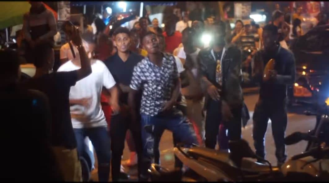 Denunciarán a autores de canción que insulta a policías durante fiestas callejeras de Cali