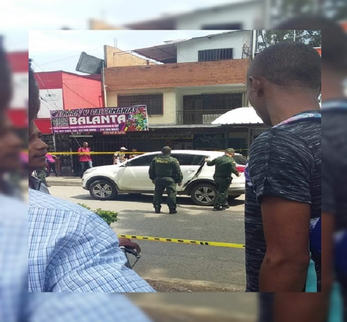 Atentado sicarial en la Autopista Simón Bolívar deja a un hombre herido
