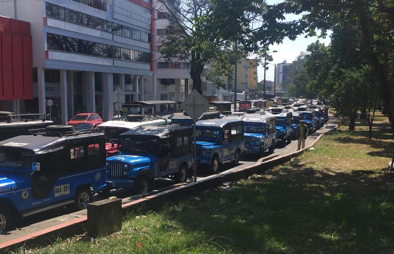 Proponen mesas de trabajo que buscarían integrar las 'gualas' al Transporte Masivo