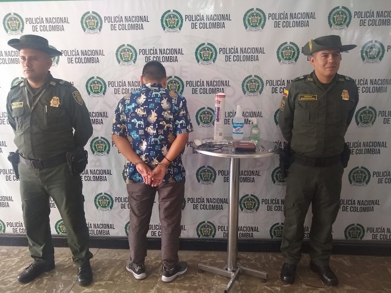 Capturan a falso veterinario mientras realizaba cirugía a canino de nueve meses en Cali