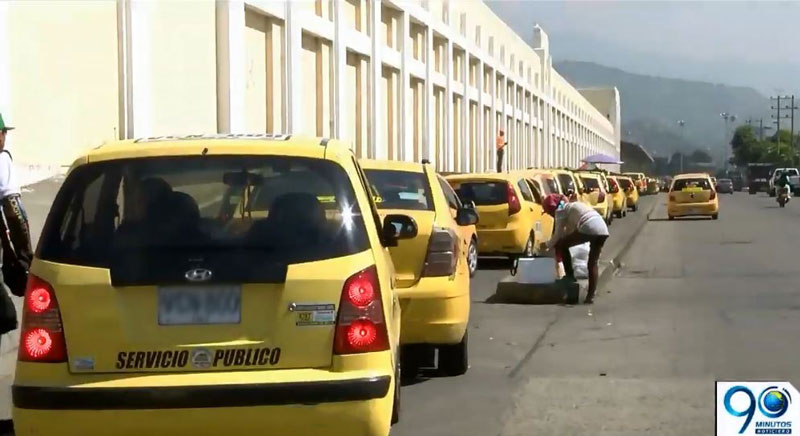 Normalidad en vías de Cali tras presunto anuncio de paro de taxistas es lunes