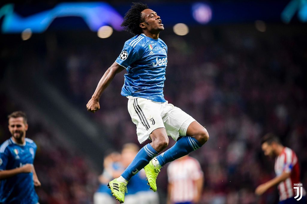 Juan Guillermo Cuadrado anotó el gol de la semana en la Champions