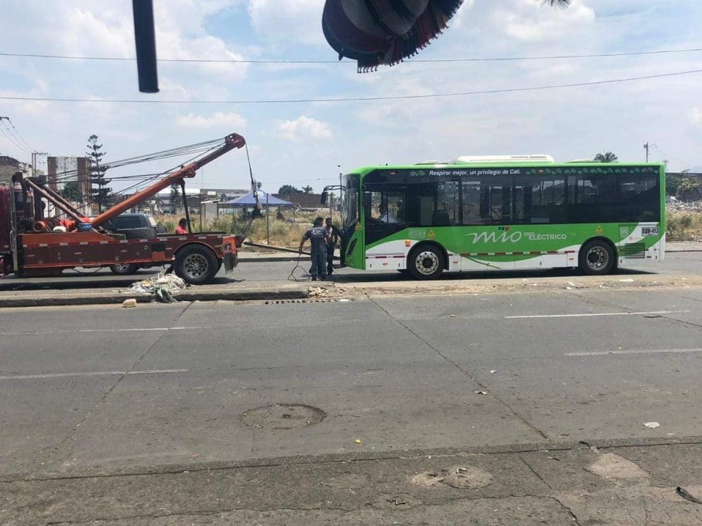 Bus eléctrico del Mío no se varó