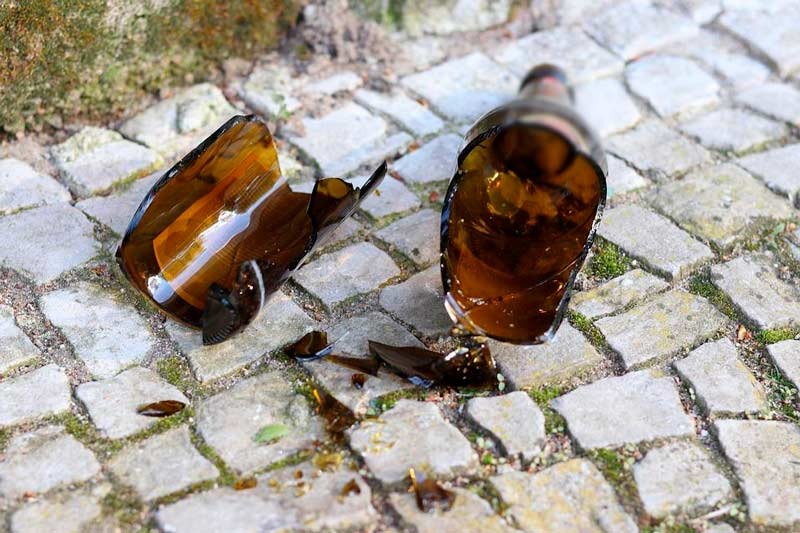 Cárcel a mujer que habría agredido a su pareja sentimental con una botella de cerveza