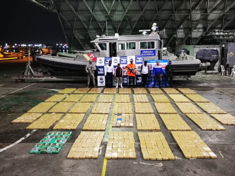 Cae submarino con una tonelada de cocaína en el Pacífico, hay cuatro capturados