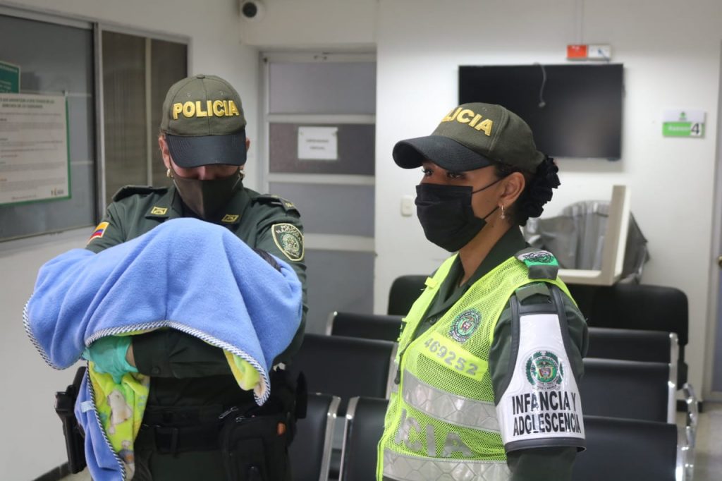 Rescatan bebé de 14 días de nacido que fue abandonado por su madre en el oriente de Cali
