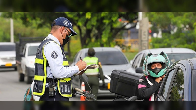En puente festivo con Toque de queda, Secretaría de Movilidad del Valle registró 248 comparendos