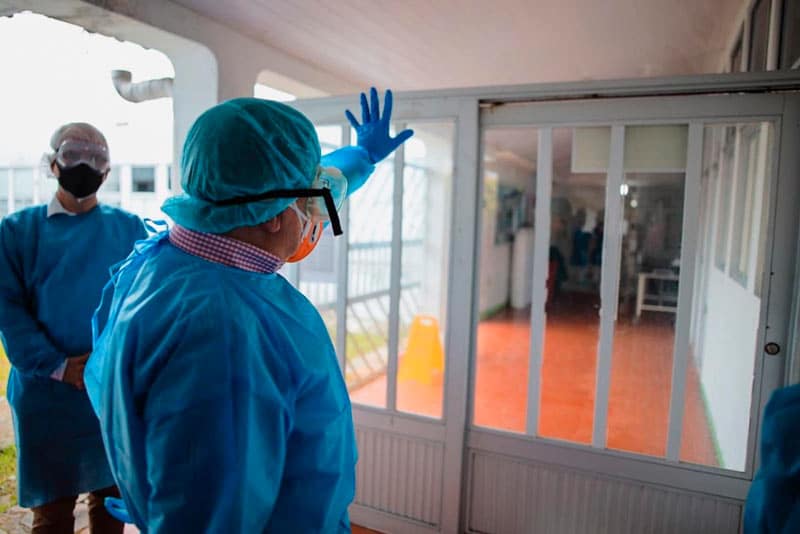 Áreas ocupadas por pacientes COVID-19 podrían contaminar el entorno, según estudio