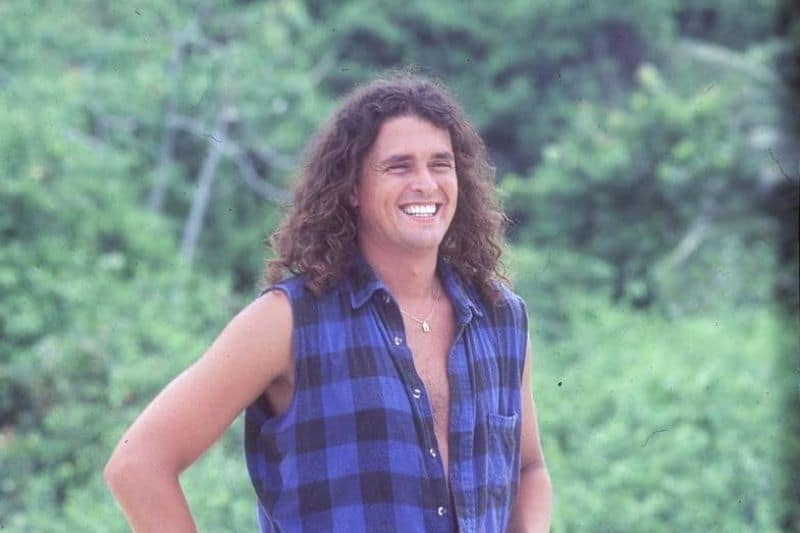 'La Tierra del Olvido' de Carlos Vives cumple 25 años