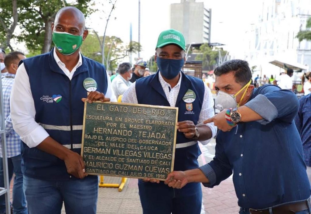 Autoridades de Cali recuperan la placa del emblemático Gato de Tejada