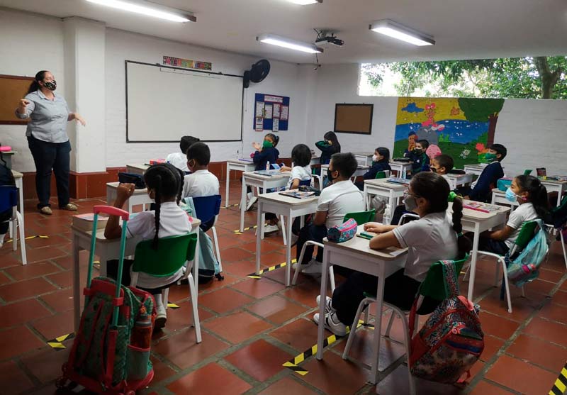 Estos son los nuevos protocolos definidos para colegios del país en alternancia